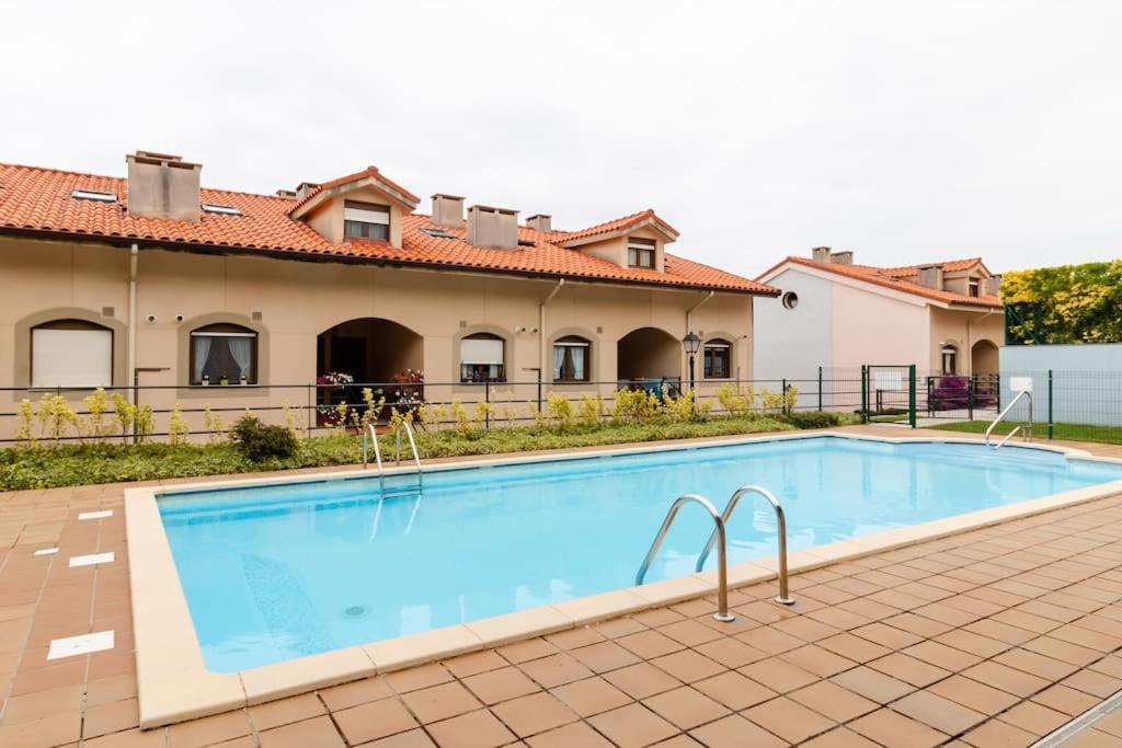 Casa De Las Flores - Apartamento Con Jardin Privado Frente A La Playa De Comillas Buitenkant foto