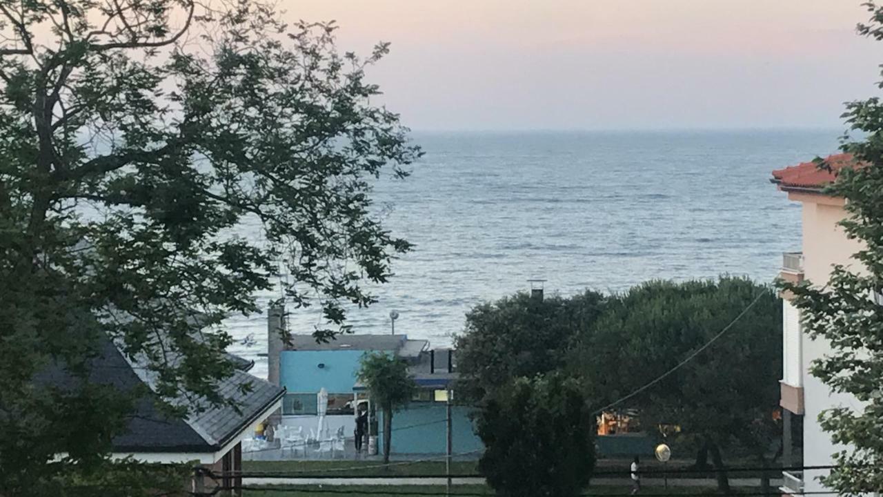 Casa De Las Flores - Apartamento Con Jardin Privado Frente A La Playa De Comillas Buitenkant foto